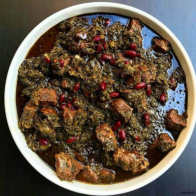 طرز تهیه خورش قورمه سبزی